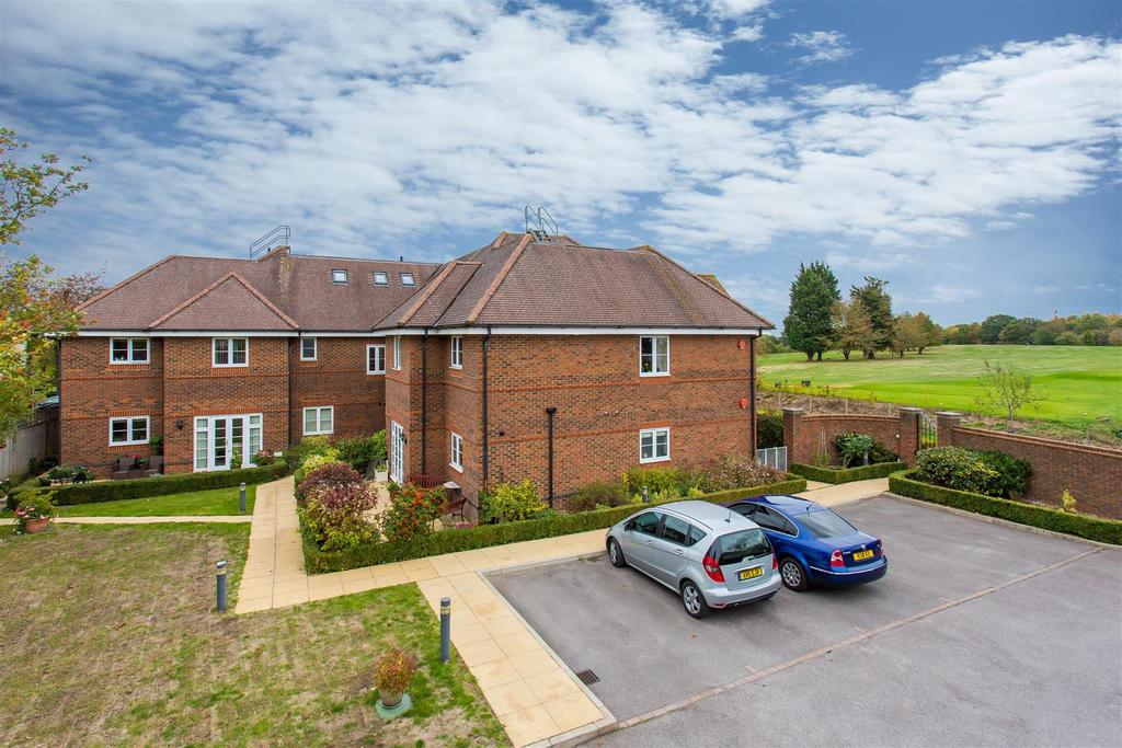 Green Place, Links Road, Flackwell Heath, High HP10 9LW