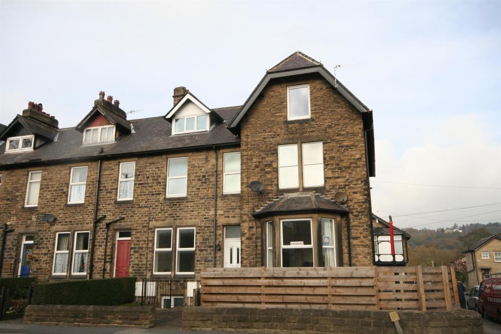 Flat 1, 1 Ash Street, Ilkley, West Yorkshire, LS29 8ES » Advanced